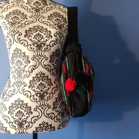 Women's Casual Handbag - Picture 12 of 15